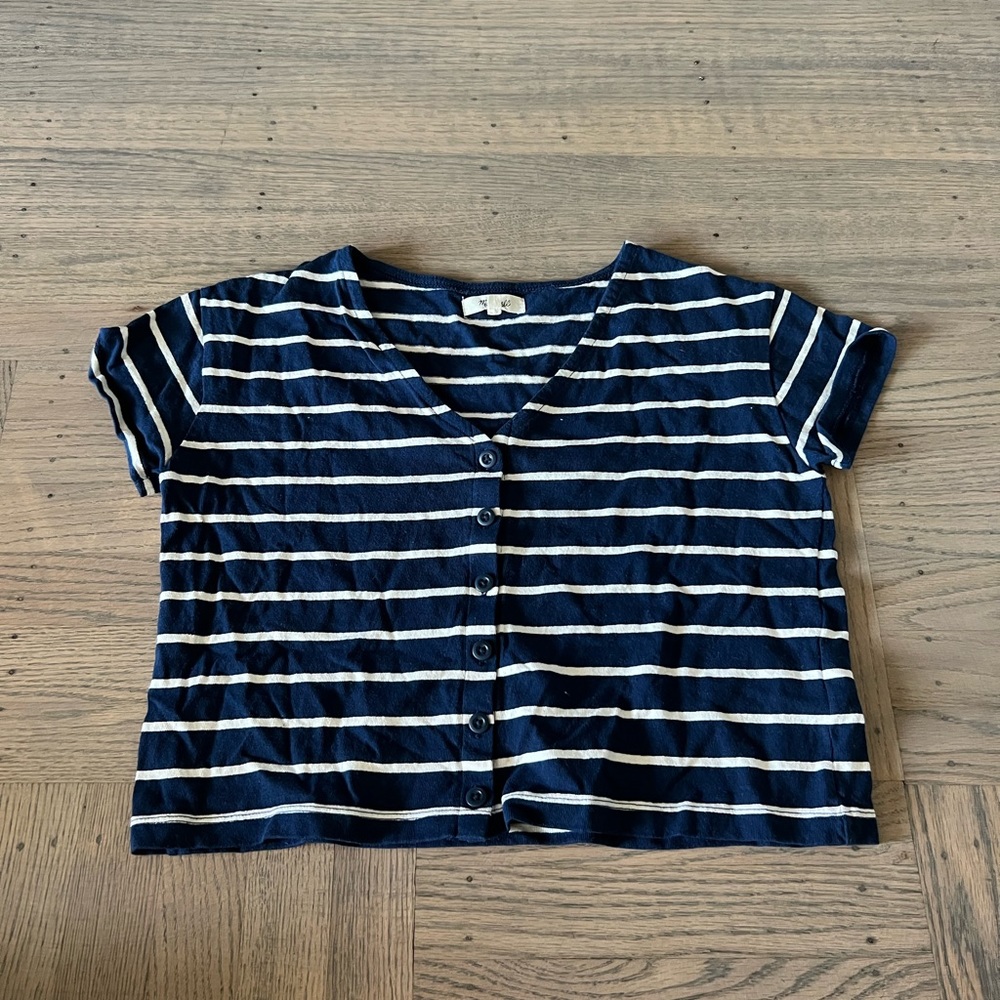 Women’s Madewell V-Neck Button-Front Boxy-Crop Tee